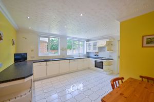 Kitchen- click for photo gallery
